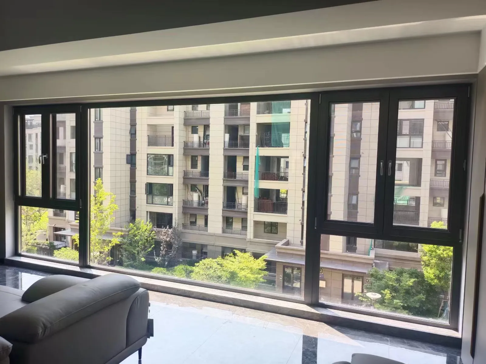 新乡换窗市场观察:为什么“型材壁厚”正在让位给“整窗受力和密封”?配图2