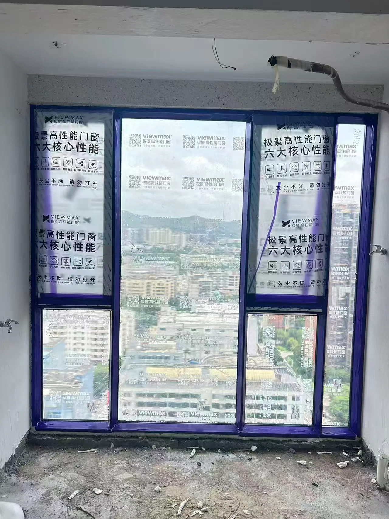 深圳本地住宅窗体安装阶段